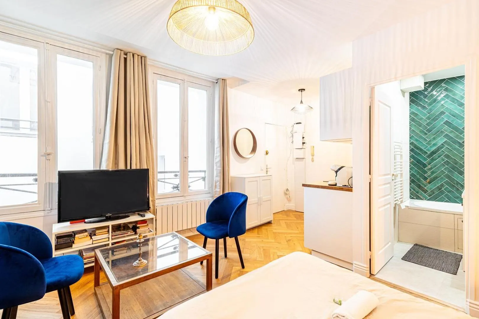 Guestready - Modern Retreat Near The Louvre Apartment Paris 0*,  France
